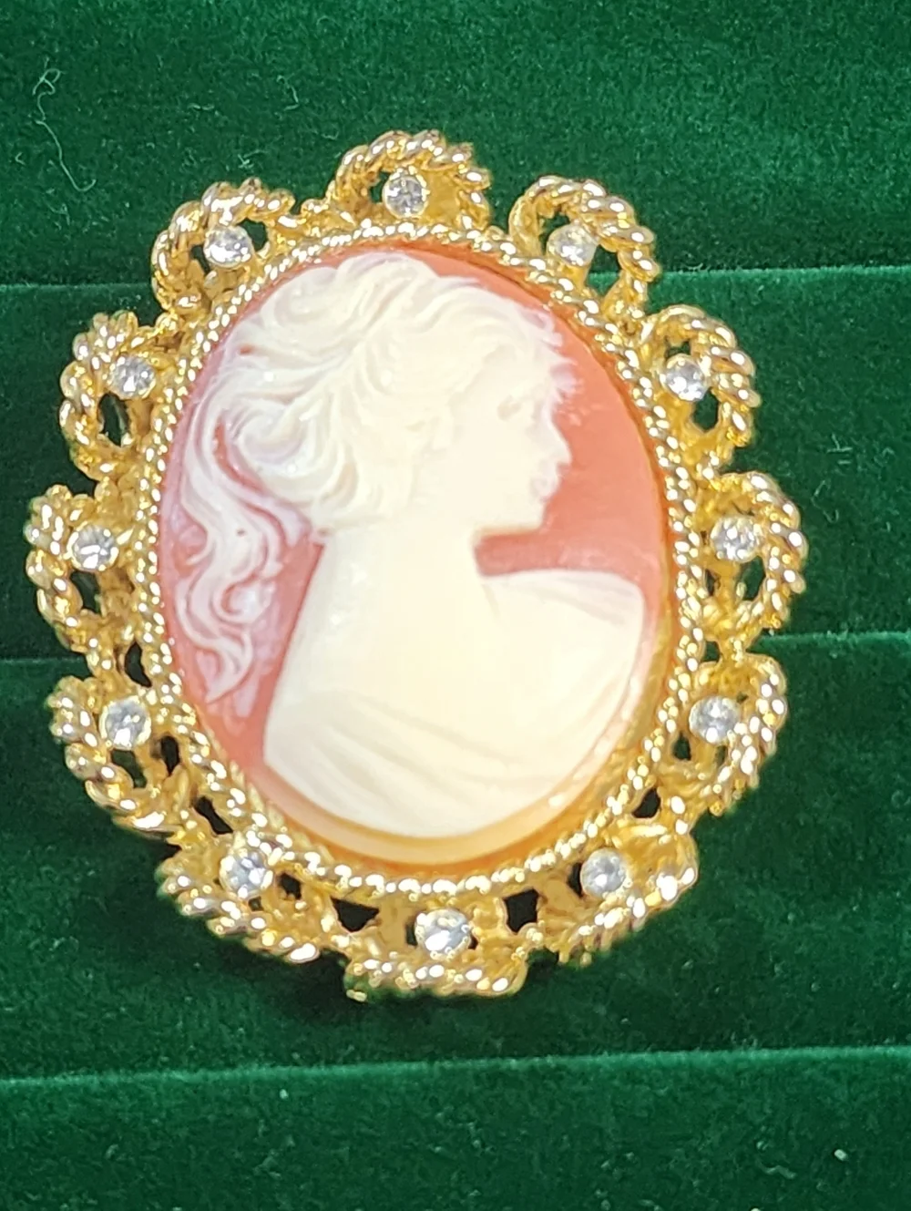 Vintage 1980s Cameo Brooch Gold Tone Filigree Rhinestone Frame Classic Lady
